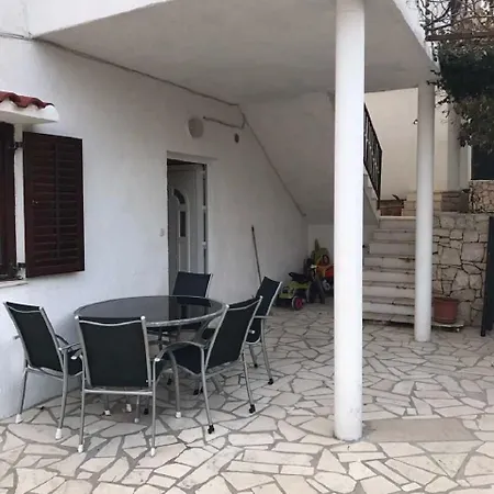 Apartment Vanda *